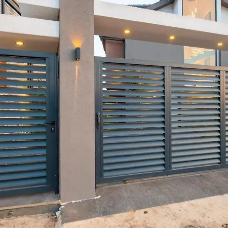 Bling Excellence - Macthless With Indoor Swimpool In Hisaroenue فتحية