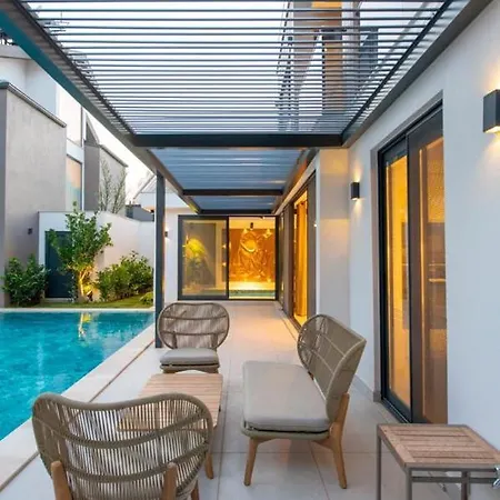 فيلة Bling Excellence - Macthless With Indoor Swimpool In Hisaroenue *