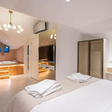 فيلة Bling Excellence - Macthless With Indoor Swimpool In Hisaroenue *